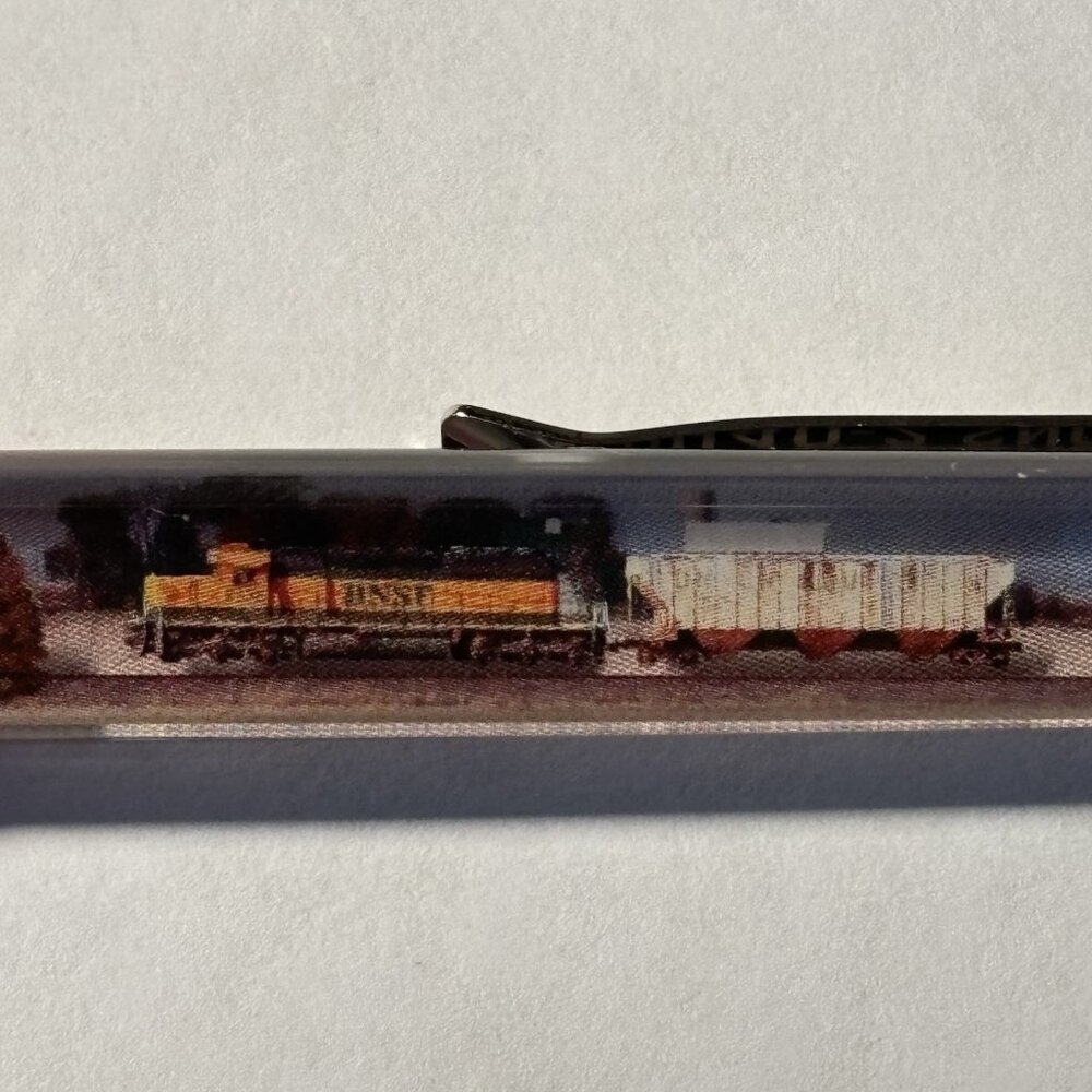 Trains Magazine Floaty Pen BNSF SD40-2 Snoot Nose Engine Moves Railroad Railway